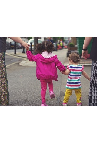 Správné držení těla dítěte - teorie i praxe Správné držení těla dítěte - teorie i praxe