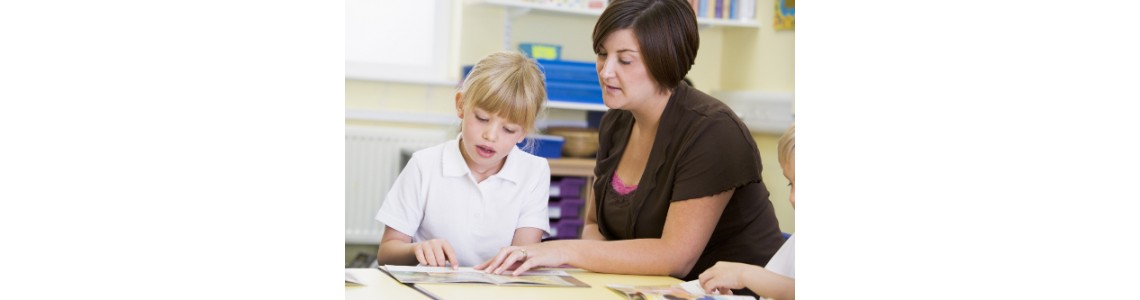 Tři typy pedagogického asistenta aneb aktivní pomocníci ve vzdělávacím procesu Tři typy pedagogického asistenta aneb aktivní pomocníci ve vzdělávacím procesu